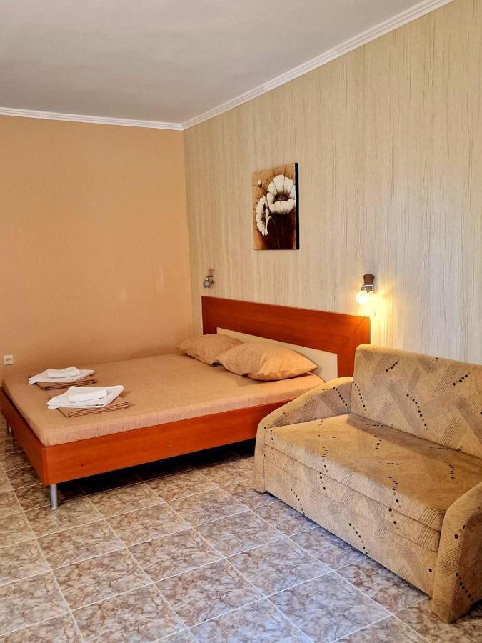 Къща За Гости Карел Nesebar Exteriör bild